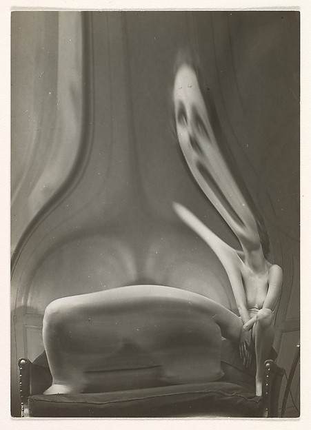 André Kertész (American (born Hungary), Budapest 1894–1985 New York) Distortion #51, 1933 Gelatin silver print; Image: 9.6 x 6.9 cm (3 3/4 x 2 11/16 in.) The Metropolitan Museum of Art, New York, Purchase, The Horace W. Goldsmith Foundation Gift, through Joyce and Robert Menschel, 1987 (1987.1180) http://www.metmuseum.org/Collections/search-the-collections/265734